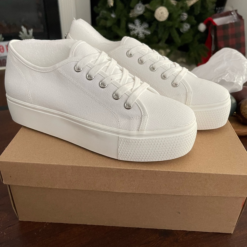 Brand New Steve Madden Shoes 😍